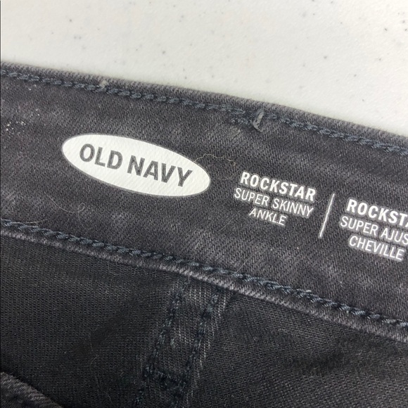 OLD NAVY BLACK ROCKSTAR SUPER SKINNY ANKLE JEANS 18/34x28 ⭐️ - Picture 2 of 12